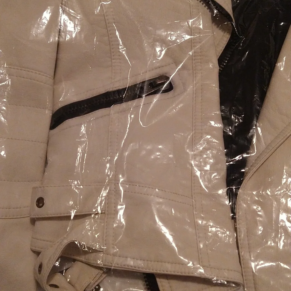 Jacket - Picture 3 of 13